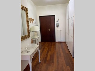 Quadrilocale in Vendita a Carrara, 200'000€, 75 m², arredato