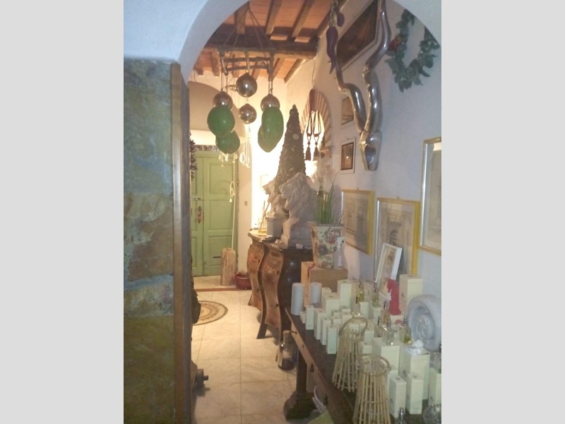 Casa Indipendente in Vendita a Carrara, 299'000€, 190 m², arredato