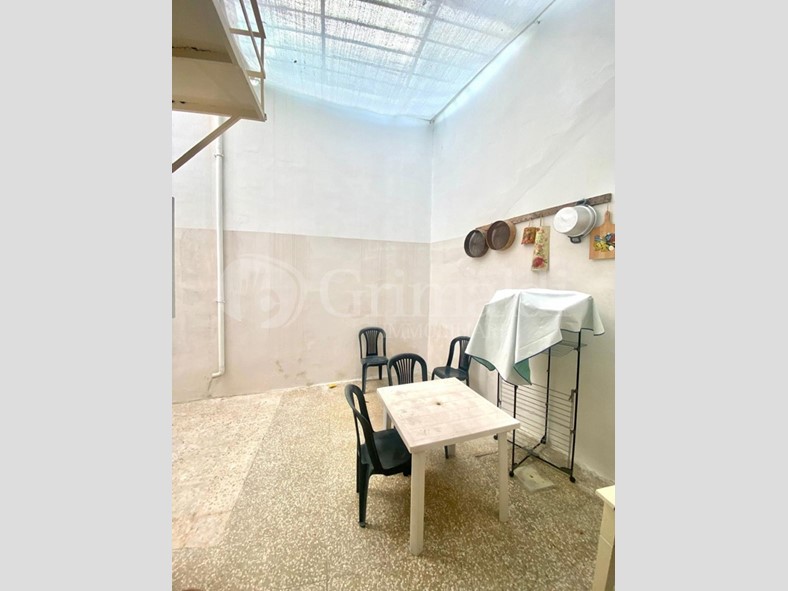 Casa Indipendente in Vendita a Tuglie, 55'000€, 164 m²