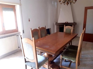 Appartamento in Vendita a Tagliacozzo, 87'000€, 70 m²