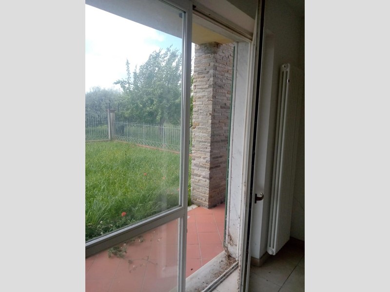 Casa Semi Indipendente in Vendita a Carrara, zona Avenza, 340'000€, 110 m²