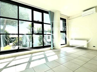 Ufficio in Vendita a Pontedera, 100'000€, 65 m²