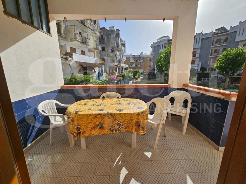 Trilocale in Vendita a Scalea, 48'000€, 50 m², arredato
