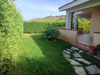 Casa Semi Indipendente in Vendita a Diamante, 167'000€, 70 m²