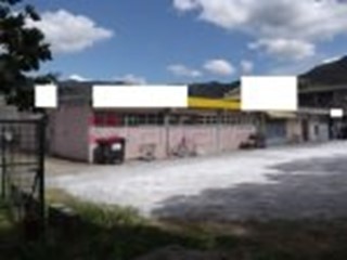 Capannone in Vendita a Calci, 600'000€, 600 m²