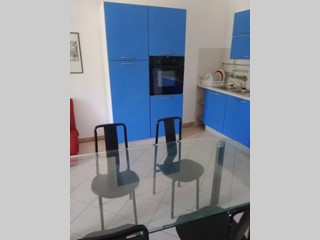 Trilocale in Vendita a Pisa, zona Calambrone, 249'000€, 70 m², arredato, con Box