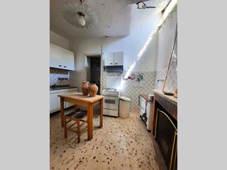 Trilocale in Vendita a Casperia, 39'000&euro;, 80 m²