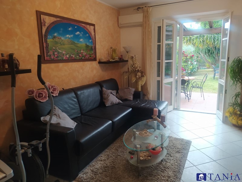 Casa Semi Indipendente in Vendita a Carrara, 370'000€, 130 m²