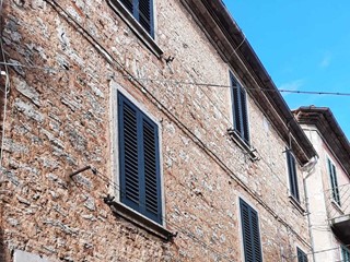 Casa Semi Indipendente in Vendita a Rapolano Terme, zona Serre Di Rapolano, 115'000€, 120 m²