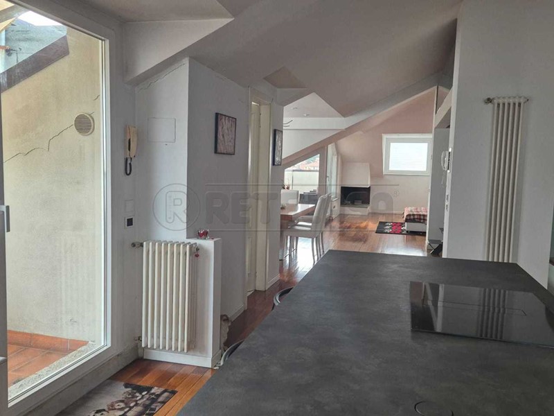 Quadrilocale in Vendita a Bergamo, 500'000€, 180 m², arredato