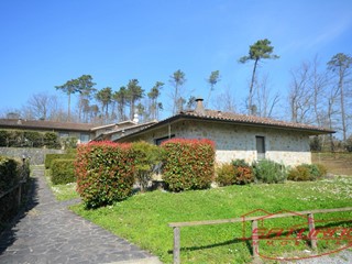 Trilocale in Vendita a Lucca, zona Farneta, 143'000&euro;, 50 m², arredato