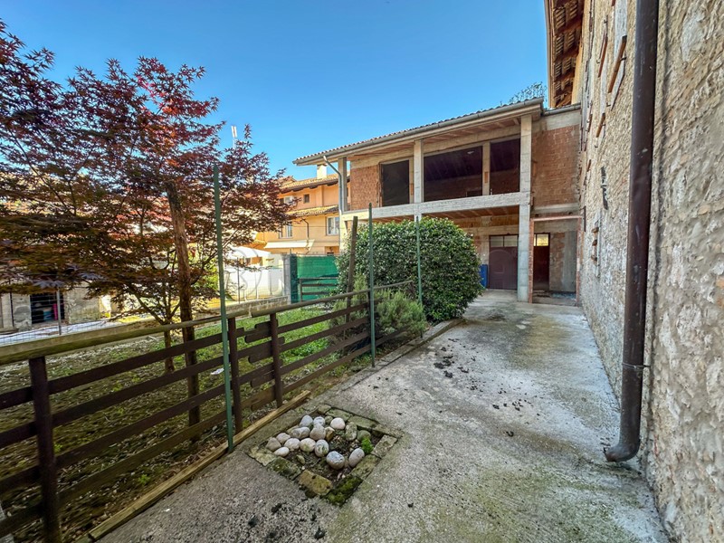 Quadrilocale in Vendita a Gonars, zona ontagnano, 47'000€, 197 m²