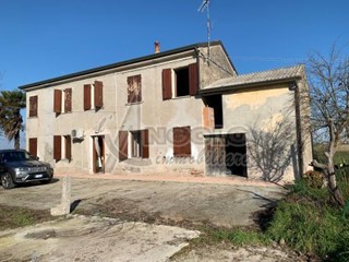 Rustico in Vendita a Canaro, 88'000&euro;, 175 m²