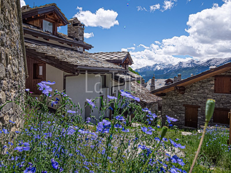 Quadrilocale in Vendita a La Salle, 280'000&euro;, 120 m²