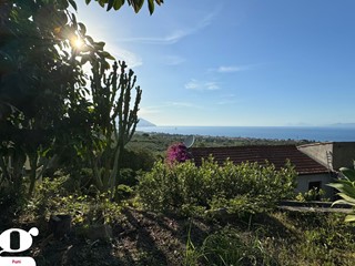 Villa in Vendita a Patti, 1000 m²