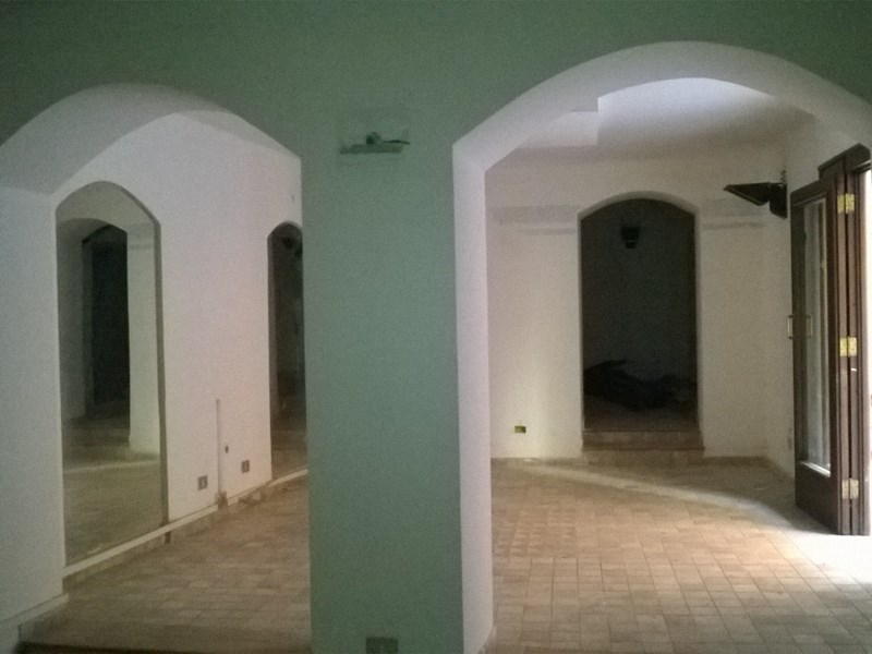 Immobile commerciale in Affitto a Sassari, zona Centro Storico, 300€, 100 m²
