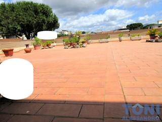 Attico in Vendita a Empoli, 399'000€, 160 m², con Box