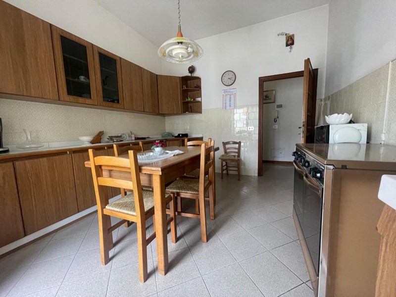 Trilocale in Vendita a Poggibonsi, 115'000€, 70 m², arredato