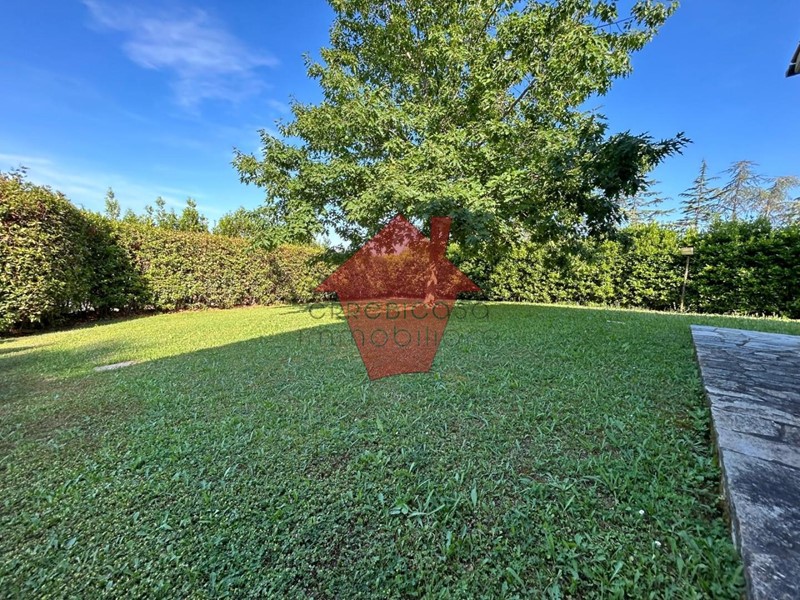 Villa in Vendita a Montelupo Fiorentino, 690'000€, 195 m²