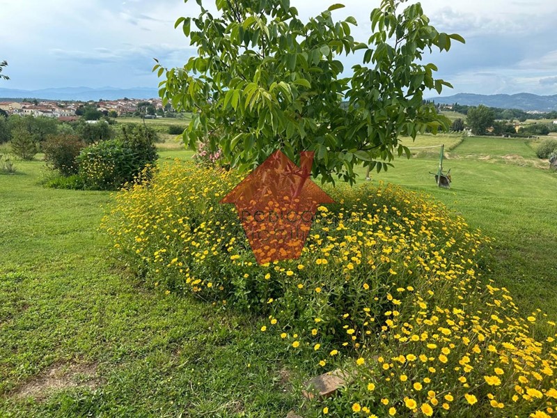 Villa bifamiliare in Vendita a Cerreto Guidi, 250'000€, 110 m², arredato, con Box