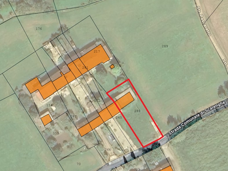 Casale in Vendita a Pinerolo, 35'000€, 130 m²