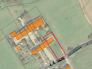 Casale in Vendita a Pinerolo, 35'000€, 130 m²