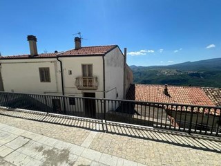 Casa Semi Indipendente in Vendita a Civitaluparella, 18'000€, 60 m²