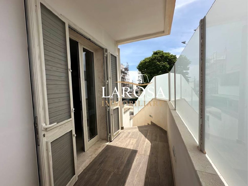 Casa Indipendente in Vendita a Melendugno, zona Torre Dell'orso, 355'000€, 126 m², arredato