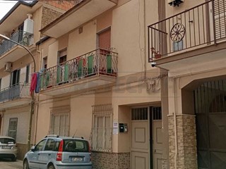 Casa Indipendente in Vendita a Marcianise, 180'000€, 300 m²