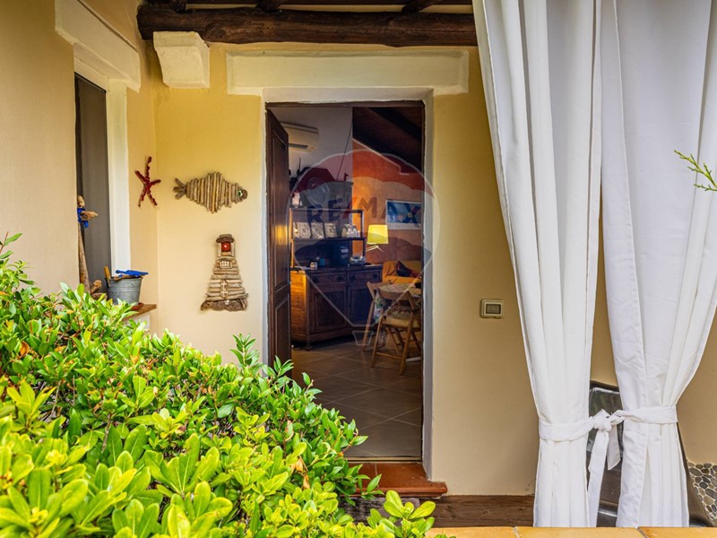 Villa bifamiliare in Vendita a Stintino, 280'000€, 113 m²