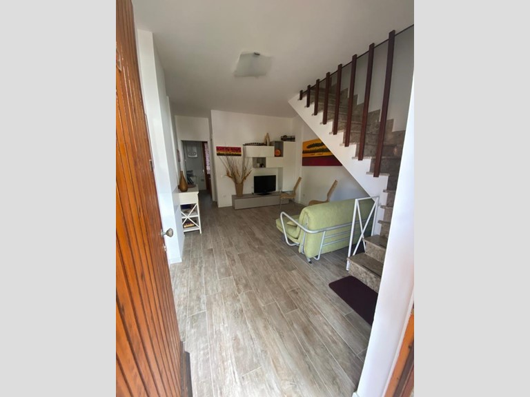 Quadrilocale in Vendita a Massa, zona Marina di Massa, 250'000€, 80 m², arredato