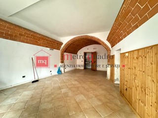 Immobile commerciale in Vendita a Pisa, 105'000€, 50 m²