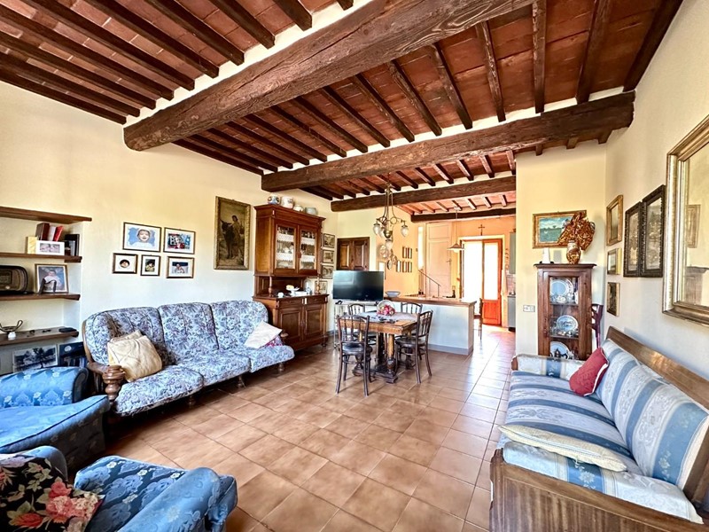 Casa Indipendente in Vendita a Capannori, zona Vorno, 195'000€, 170 m²