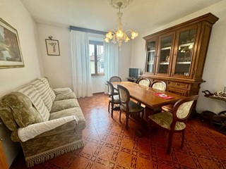 Quadrilocale in Vendita a Ponsacco, zona Val di Cava, 138'000€, 90 m², arredato