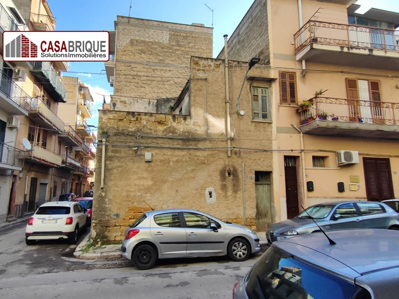 Villa in Vendita a Bagheria, 40'000€, 100 m²