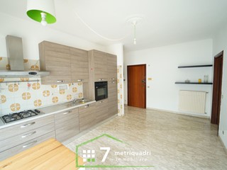 Trilocale in Vendita a Cogorno, zona San Salvatore, 150'000€, 50 m², arredato
