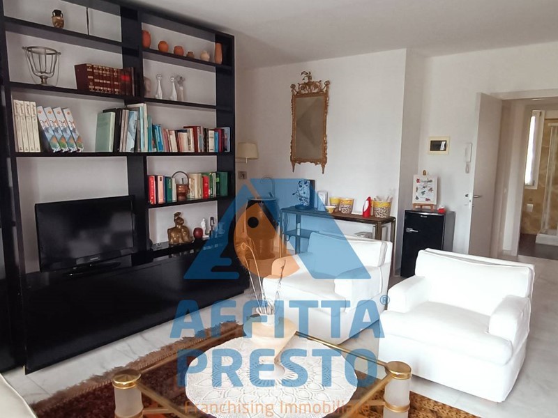 Trilocale in Affitto a Vinci, zona Sovigliana - Spicchio, 1'200€, 80 m², arredato