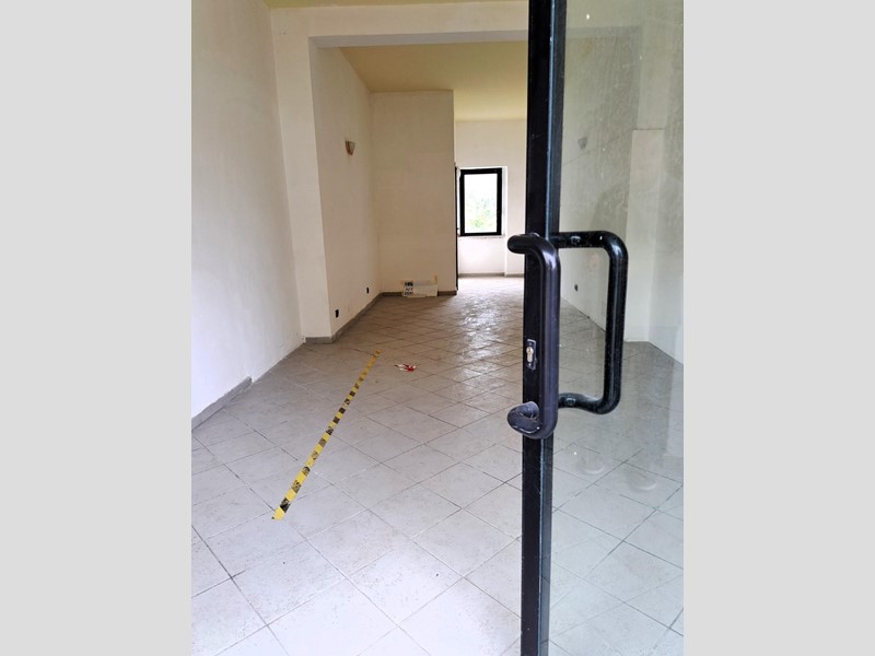 Immobile commerciale in Vendita a Carrara, 45'000€, 31 m²
