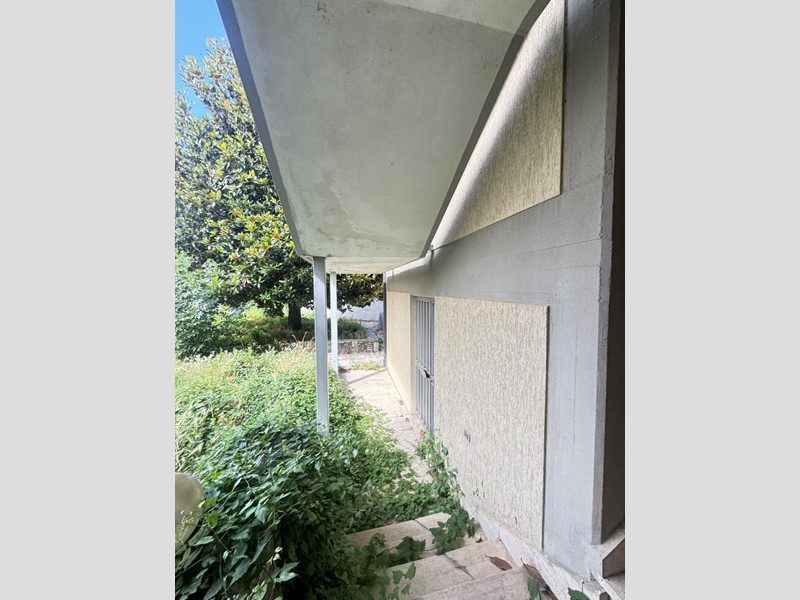 Casa Semi Indipendente in Vendita a Pietrasanta, 480'000€, 290 m²