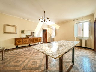 Appartamento in Vendita a Jesi, zona ZONA 1B, 149'000€, 123 m²