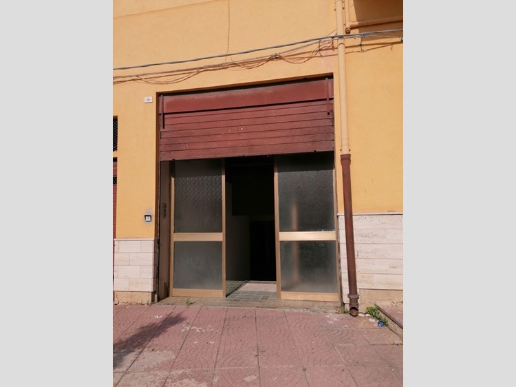 Magazzino in Vendita a Agrigento, 45'000€, 176 m²