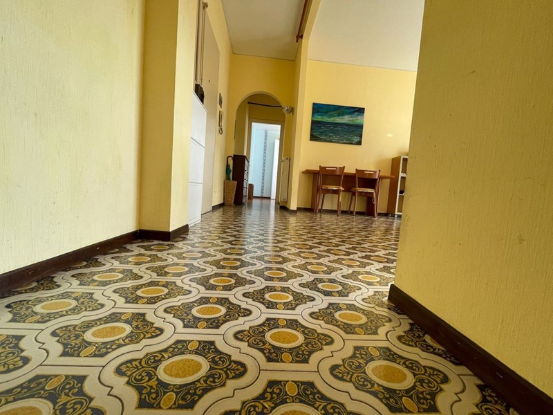 Trilocale in Vendita a Sanremo, zona San Martino, 210'000€, 71 m², arredato