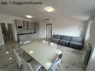 Bilocale in Affitto a Massa, 1'200€, 65 m², arredato