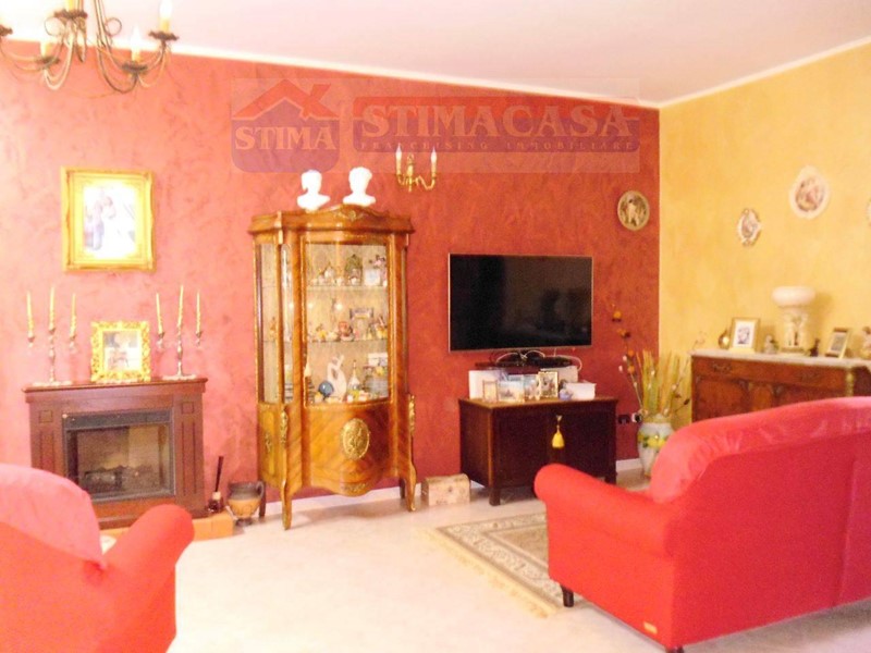 Quadrilocale in Vendita a Cardito, 190'000€, 140 m²