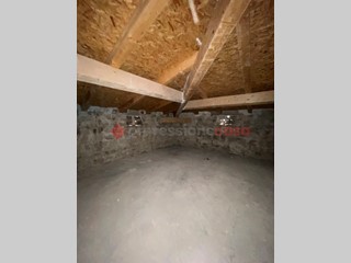 Appartamento in Vendita a Minturno, 46'000€, 140 m²