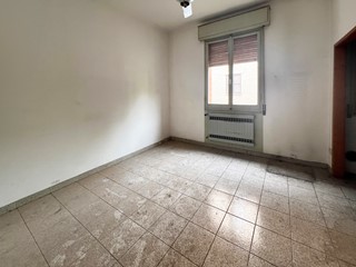 Appartamento in Vendita a Reggio Emilia, zona Ospedale, 165'000€, 120 m², con Box