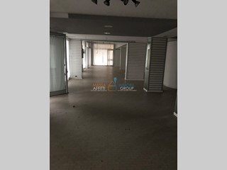 Immobile commerciale in Affitto a Carrara, zona Marina Di Carrara, 2'500€, 350 m²