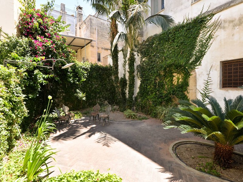 Appartamento in Vendita a Lecce, zona Centro storico, 1'890'000€, 850 m²