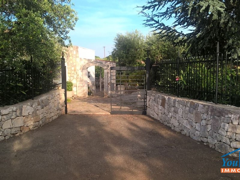 Villa in Vendita a Castellana Grotte, 75'000€, 70 m²