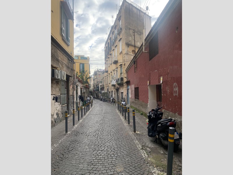 Immobile commerciale in Vendita a Napoli, zona Avvocata, 200'000€, 500 m²